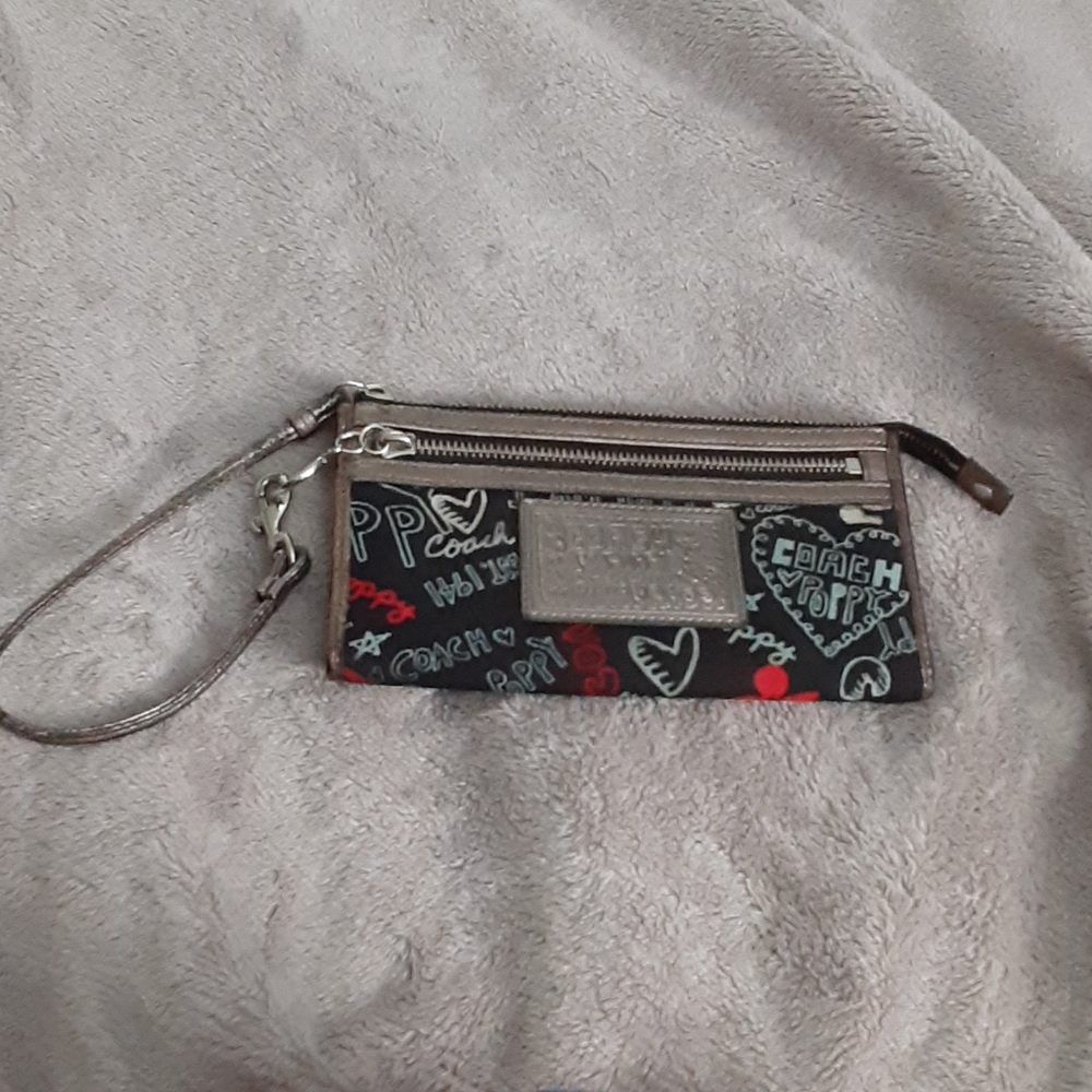 Coach Poppy Wristlet
